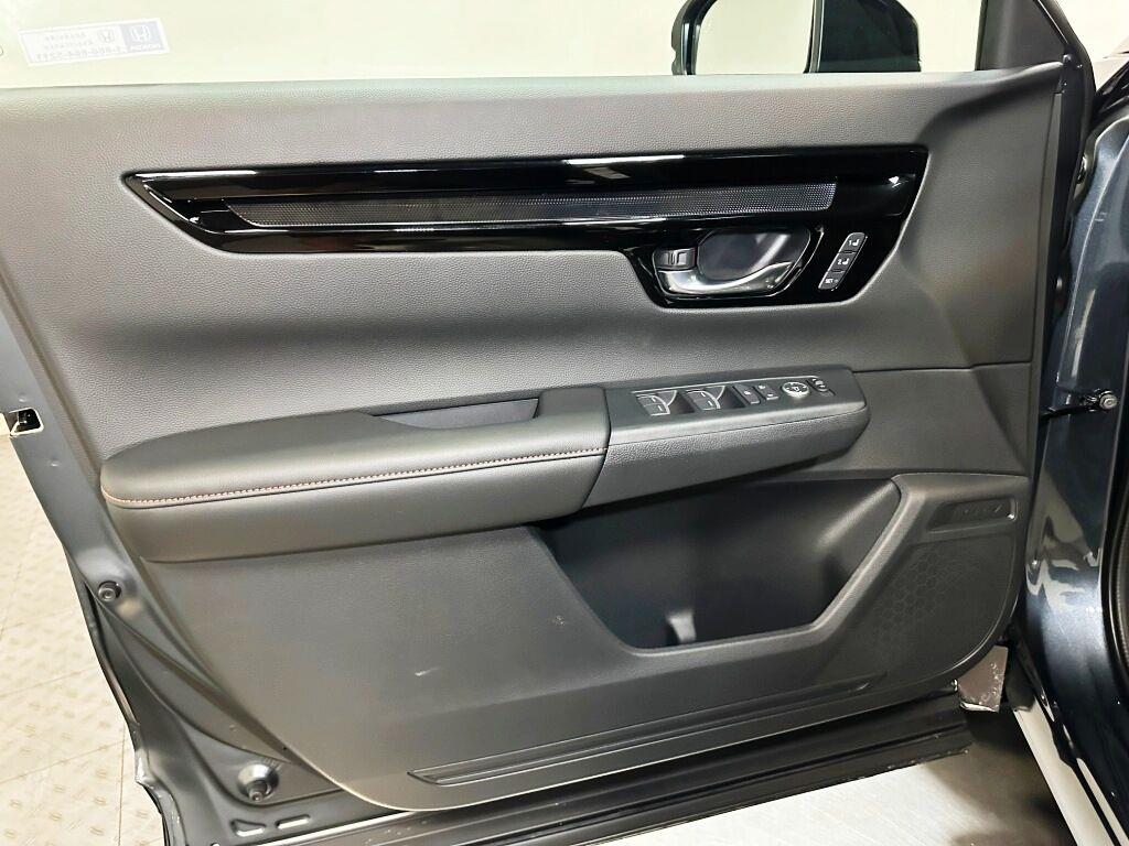 2026 Honda CR-V Hybrid Sport Touring - Meteorite Gray Metallic exterior view 11