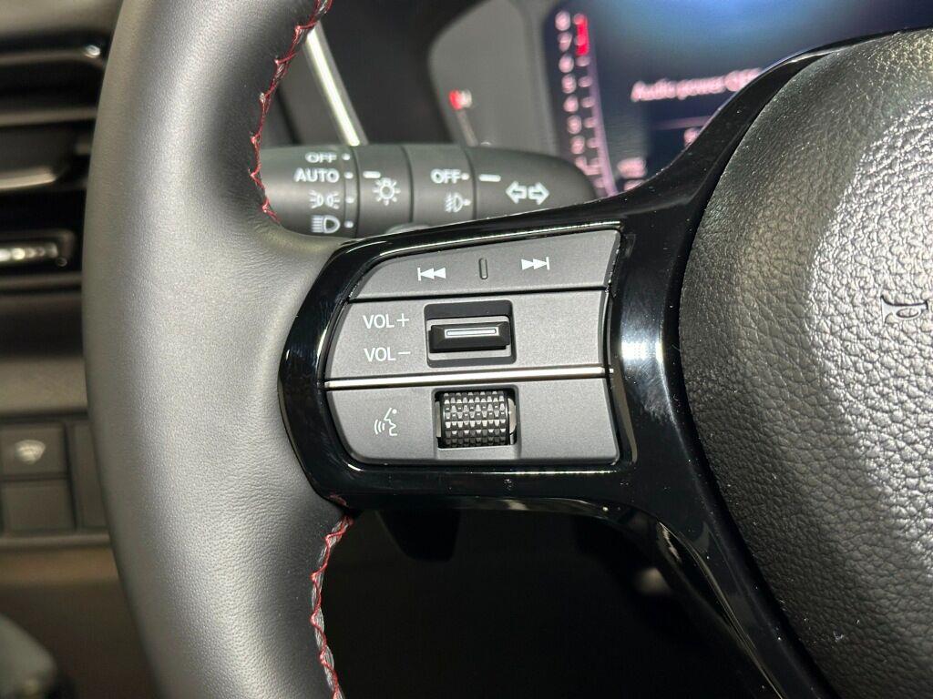 2026 Honda Pilot Black Edition - Solar Silver Metallic exterior view 16