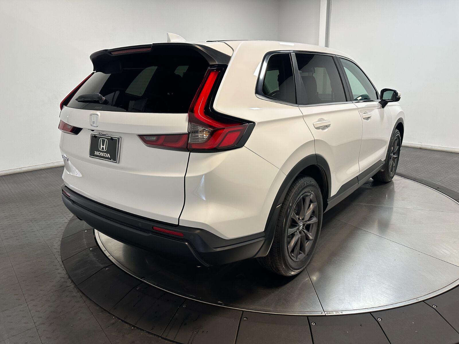 2026 Honda CR-V EX-L - Platinum White Pearl exterior view 8