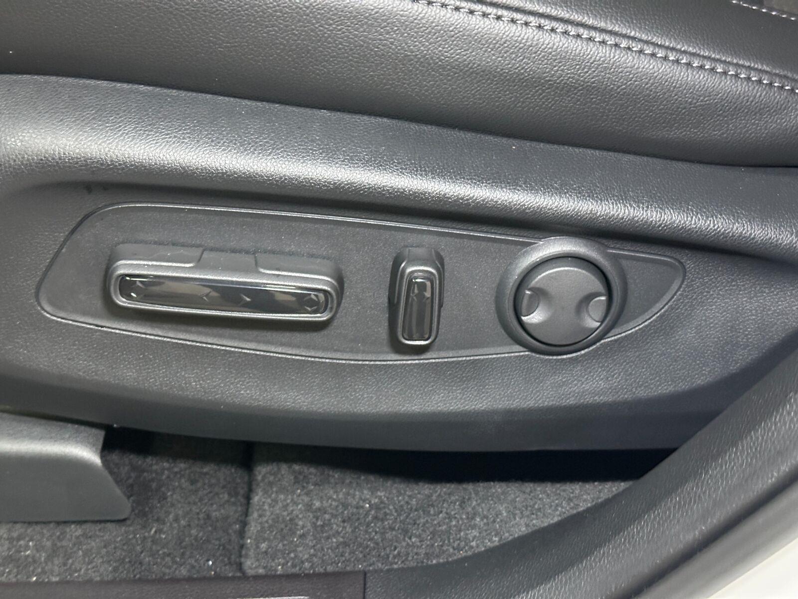 2026 Honda CR-V EX-L - Platinum White Pearl exterior view 15