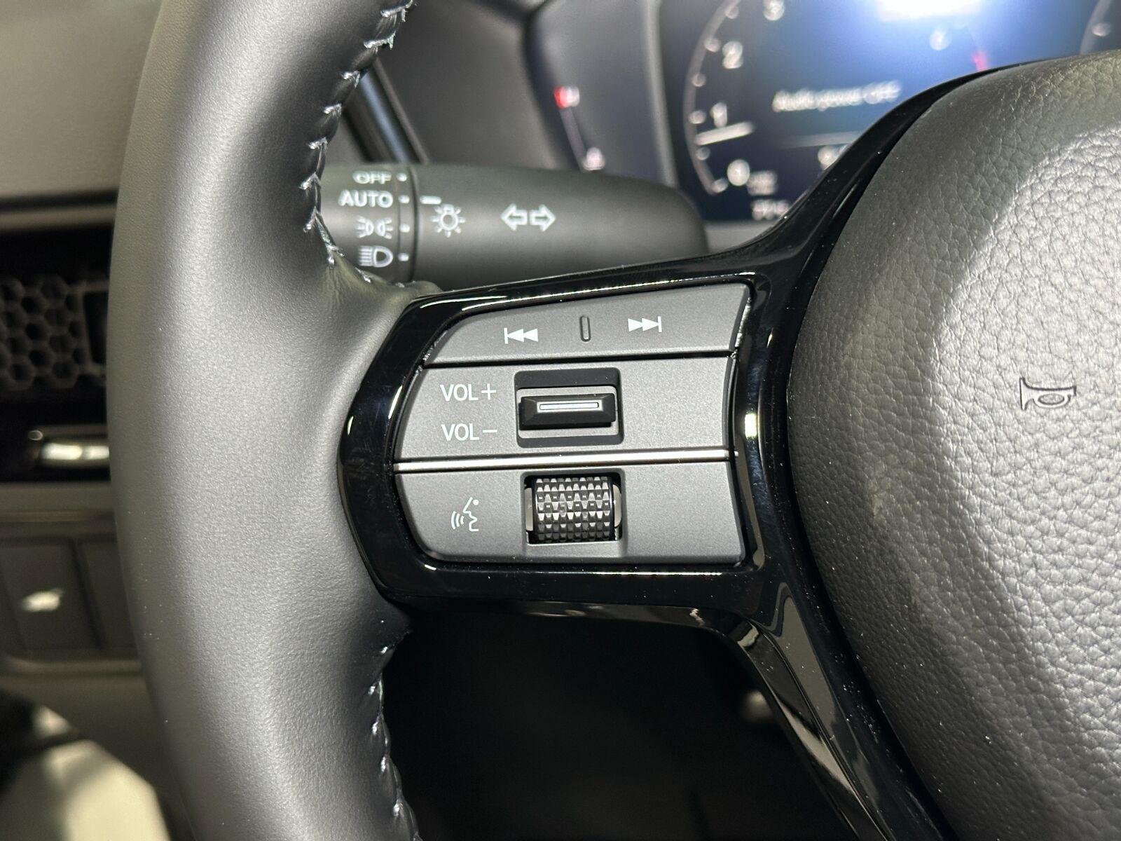 2026 Honda CR-V EX-L - Platinum White Pearl exterior view 17