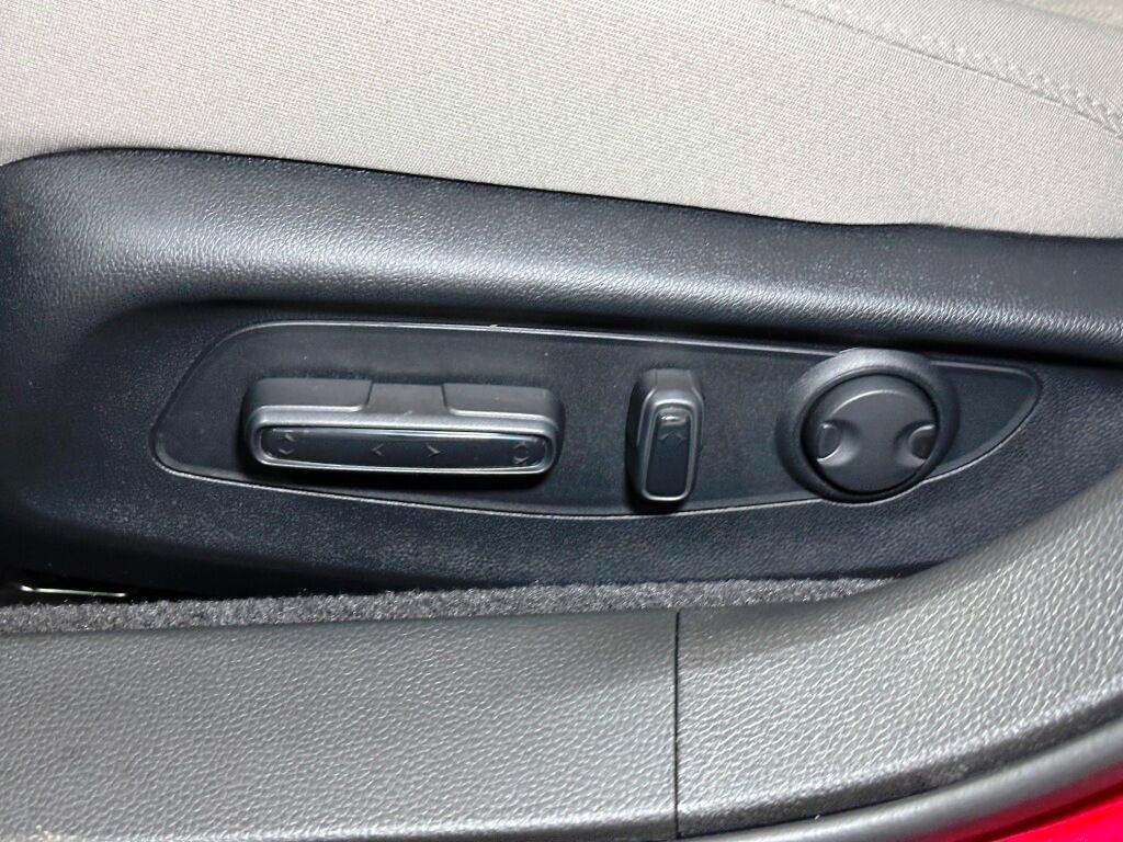 2026 Honda Accord Sedan SE - Radiant Red Metallic exterior view 14