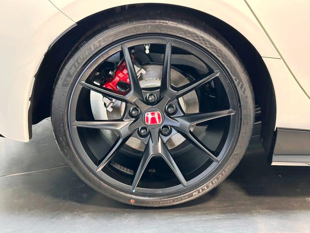 2026 Honda Civic Type R TYPER - Championship White exterior view 10