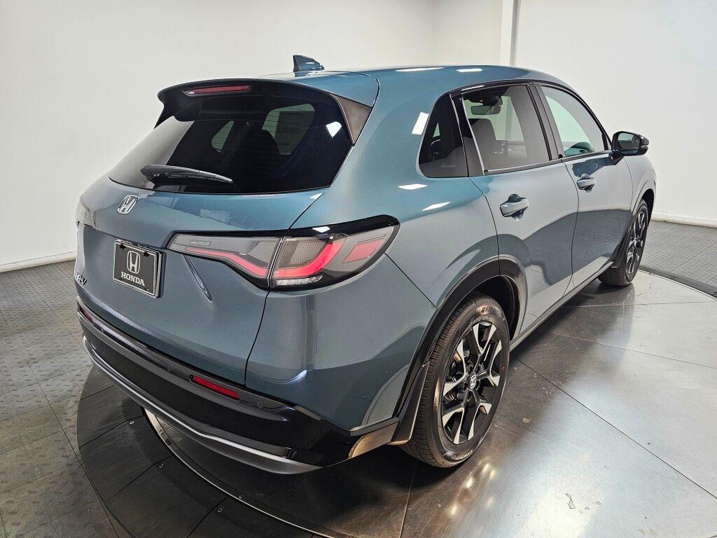 2027 Honda HR-V EX-L - Nordic Forest Pearl exterior view 8