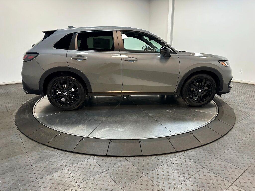 2027 Honda HR-V Sport - Urban Gray Pearl exterior view 9