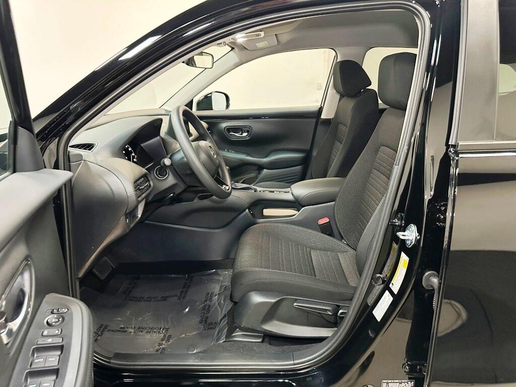 2027 Honda HR-V LX - Crystal Black Pearl exterior view 13
