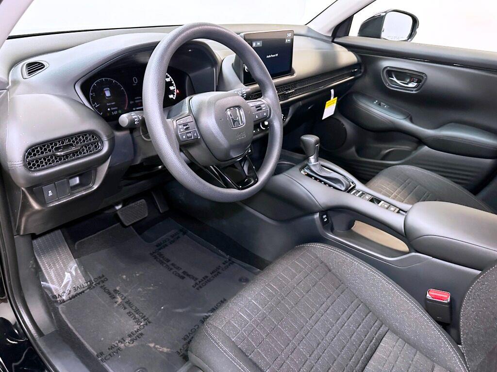 2027 Honda HR-V LX - Crystal Black Pearl exterior view 14