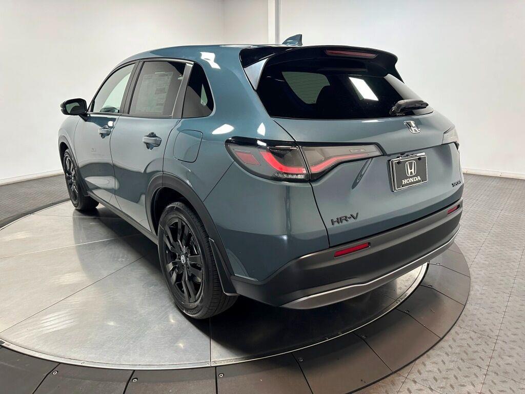 2027 Honda HR-V Sport - Nordic Forest Pearl exterior view 6