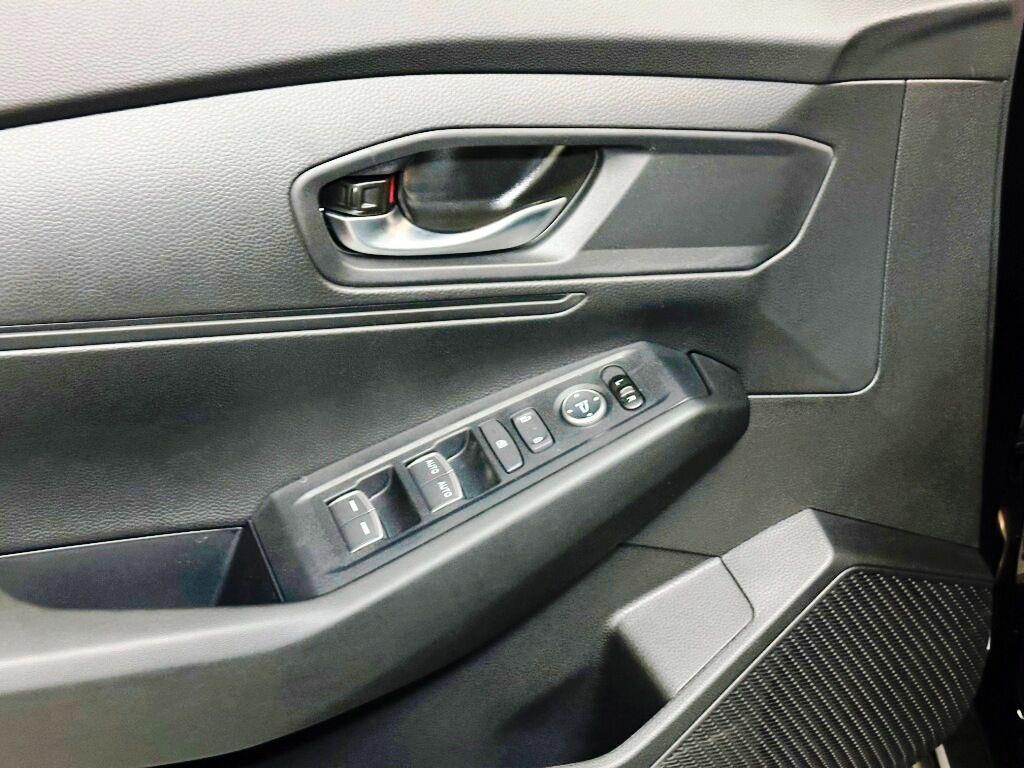 2026 Honda Accord Sedan LX - Crystal Black Pearl exterior view 12
