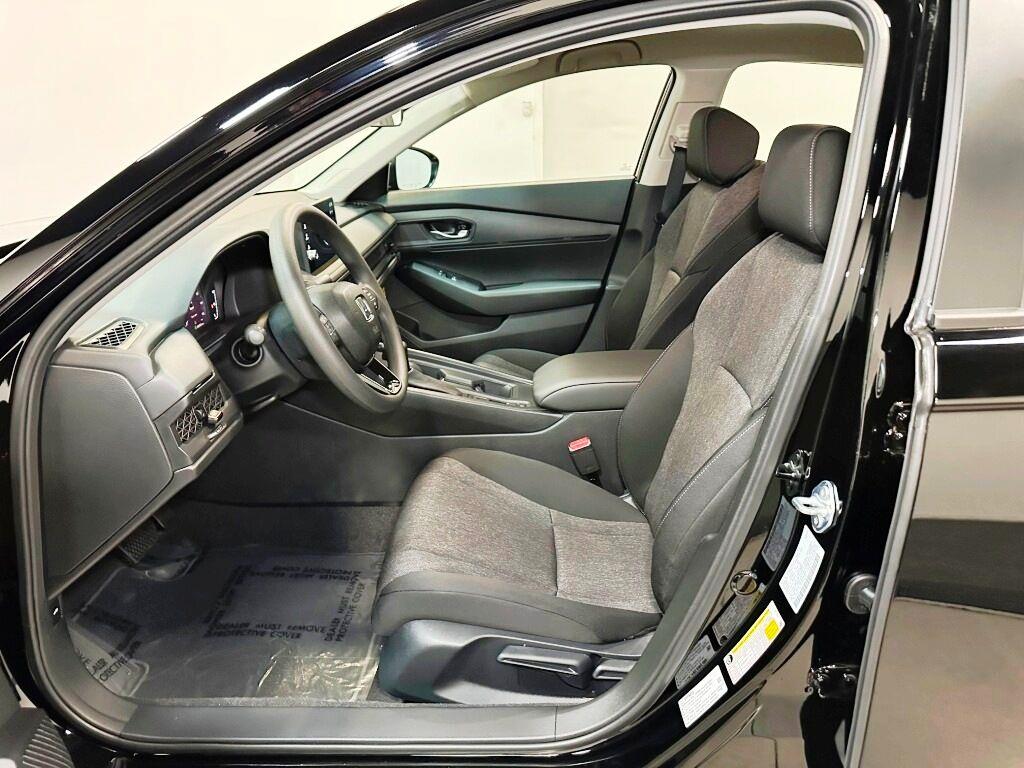 2026 Honda Accord Sedan LX - Crystal Black Pearl exterior view 13
