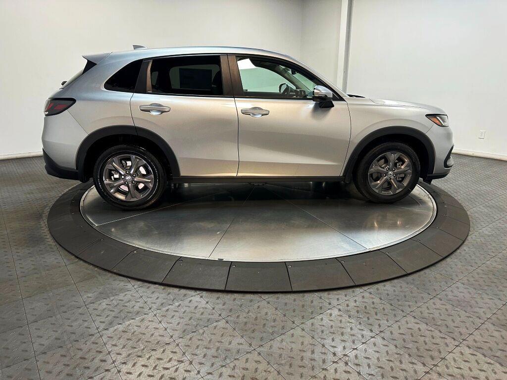 2027 Honda HR-V LX - Solar Silver Metallic exterior view 9