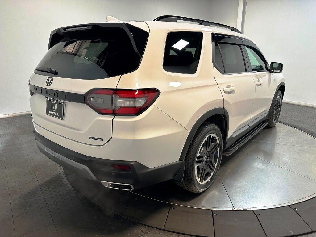 2026 Honda Pilot Touring S - Platinum White Pearl exterior view 8