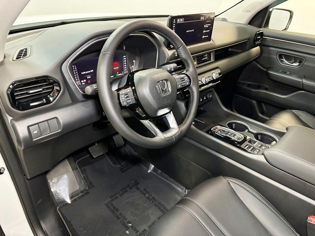 2026 Honda Pilot Touring S - Platinum White Pearl exterior view 15