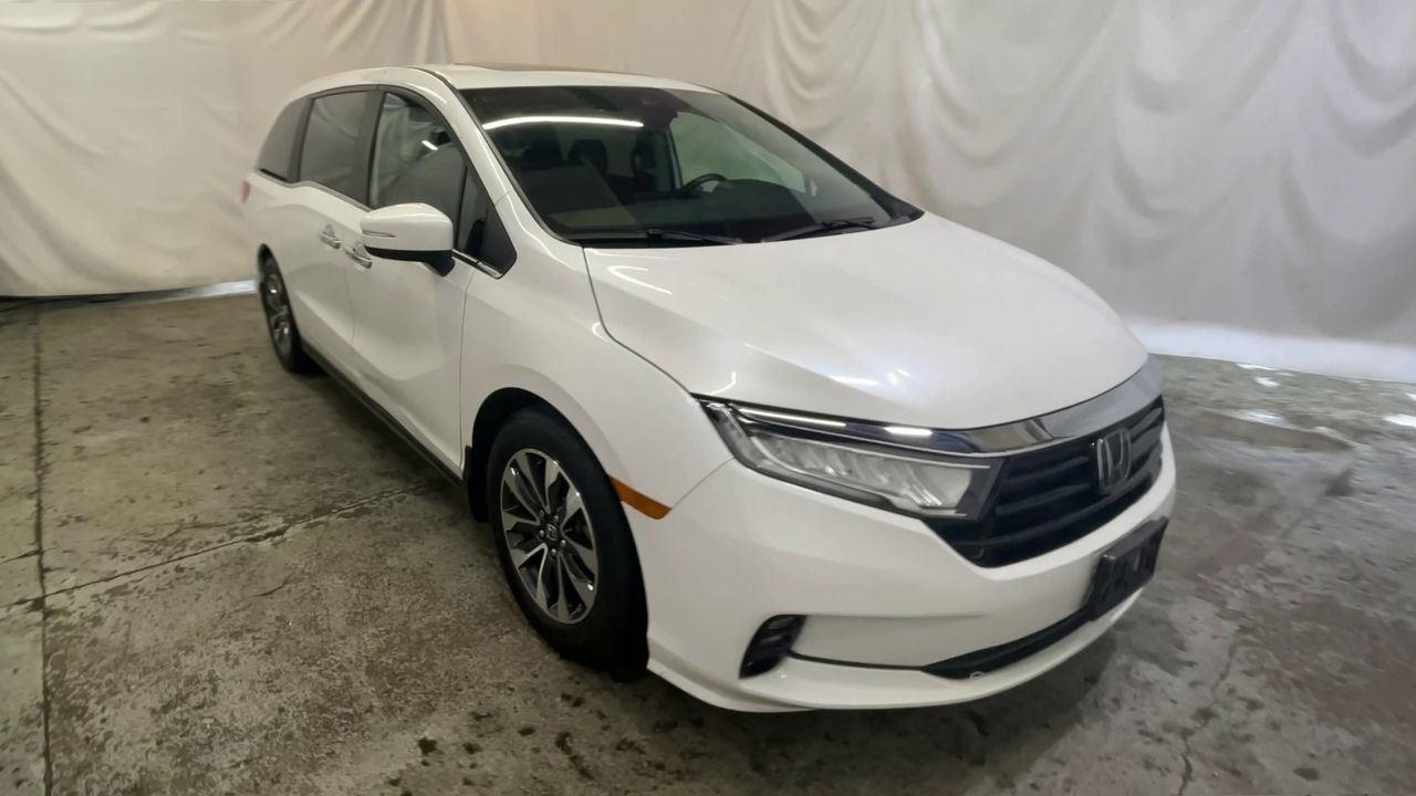 2024 Honda Odyssey EX-L - Platinum White Pearl exterior view 2