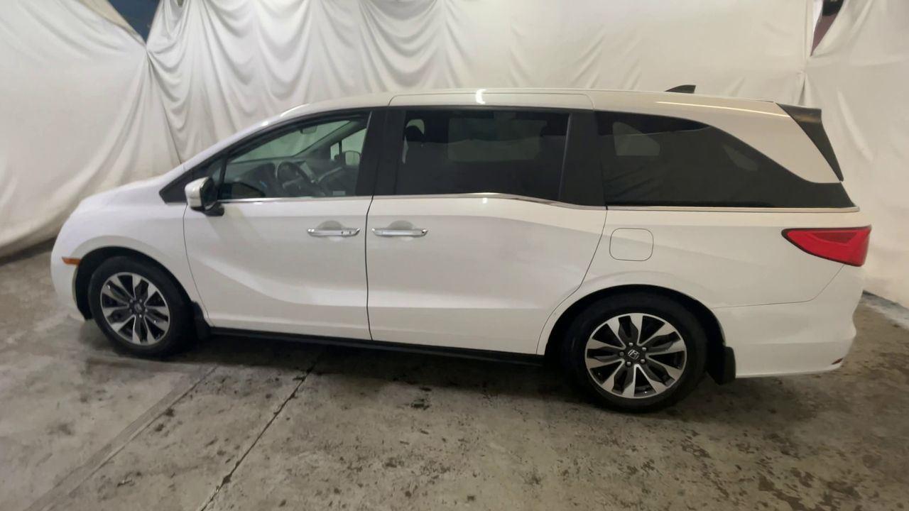 2024 Honda Odyssey EX-L - Platinum White Pearl exterior view 5