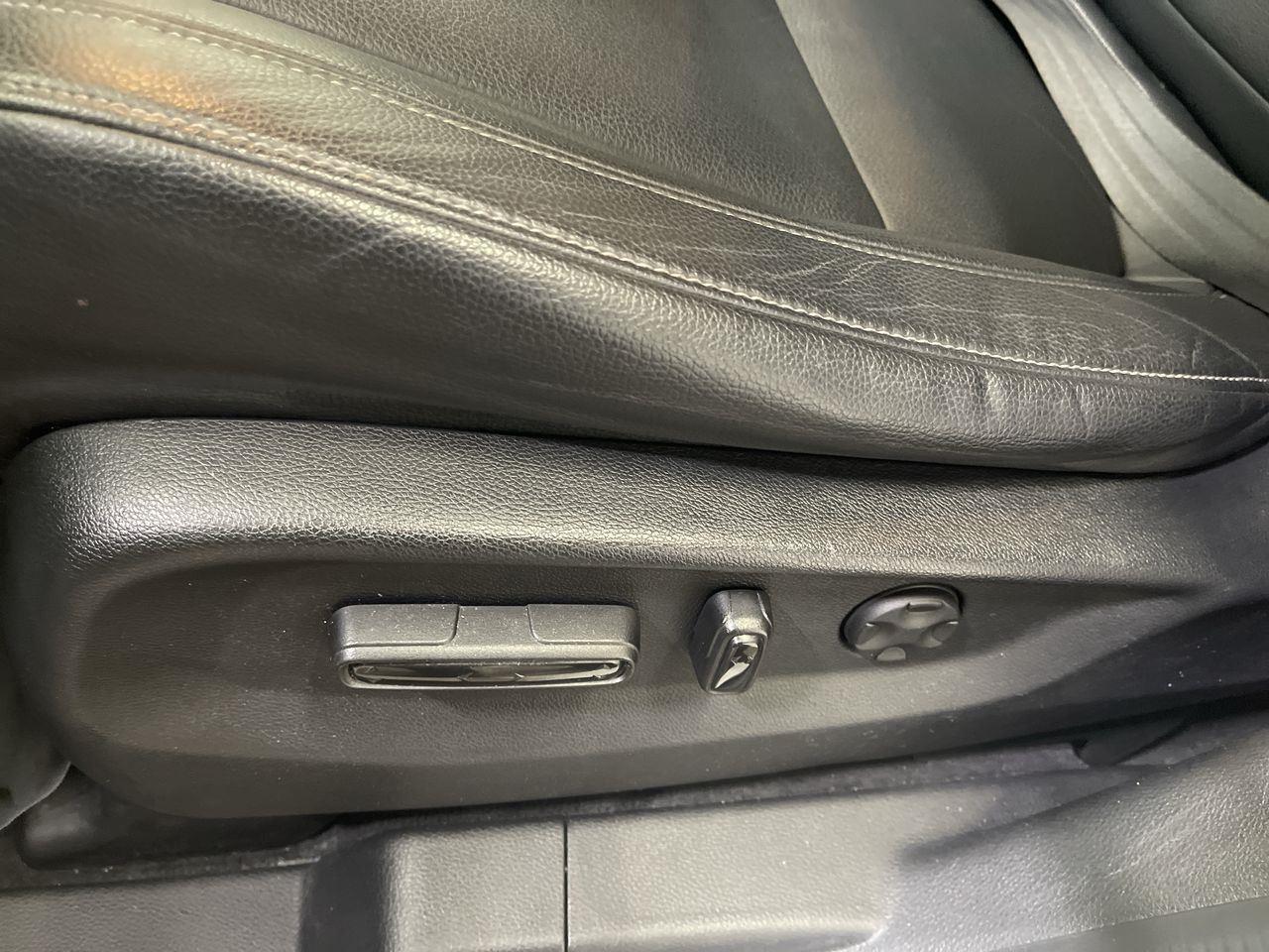 2024 Honda Odyssey EX-L - Platinum White Pearl exterior view 12