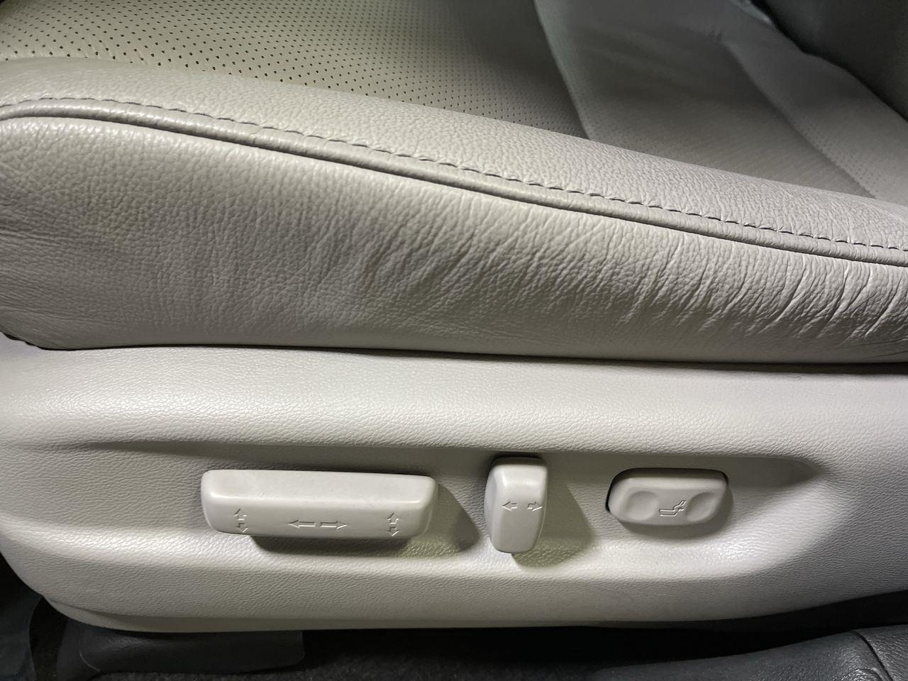 2023 Honda Passport EX-L - Lunar Silver Metallic exterior view 12