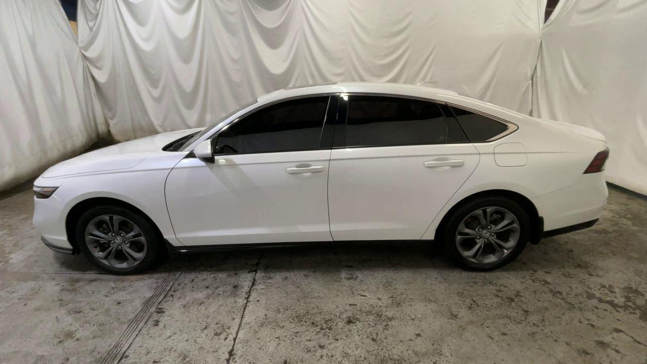 2023 Honda Accord Hybrid EX-L - Platinum White Pearl exterior view 5