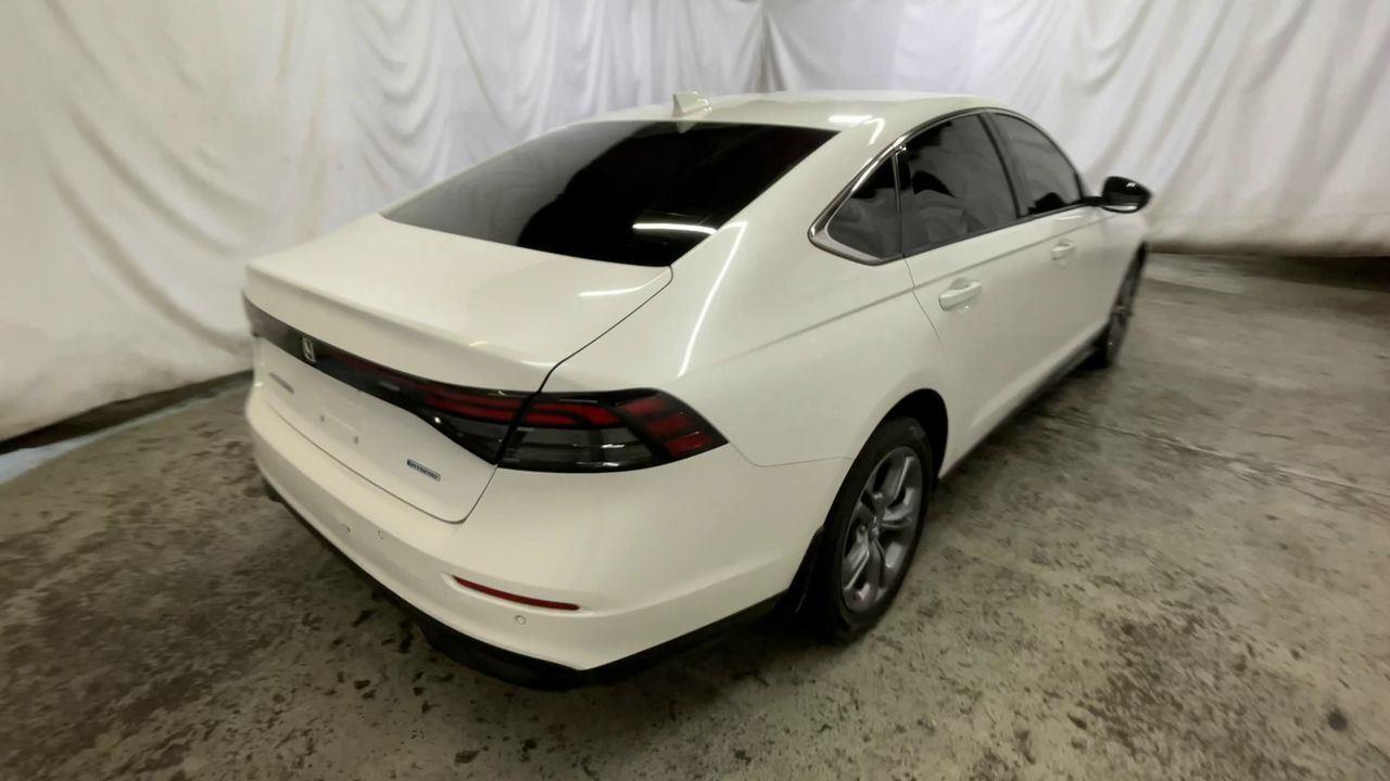 2023 Honda Accord Hybrid EX-L - Platinum White Pearl exterior view 8