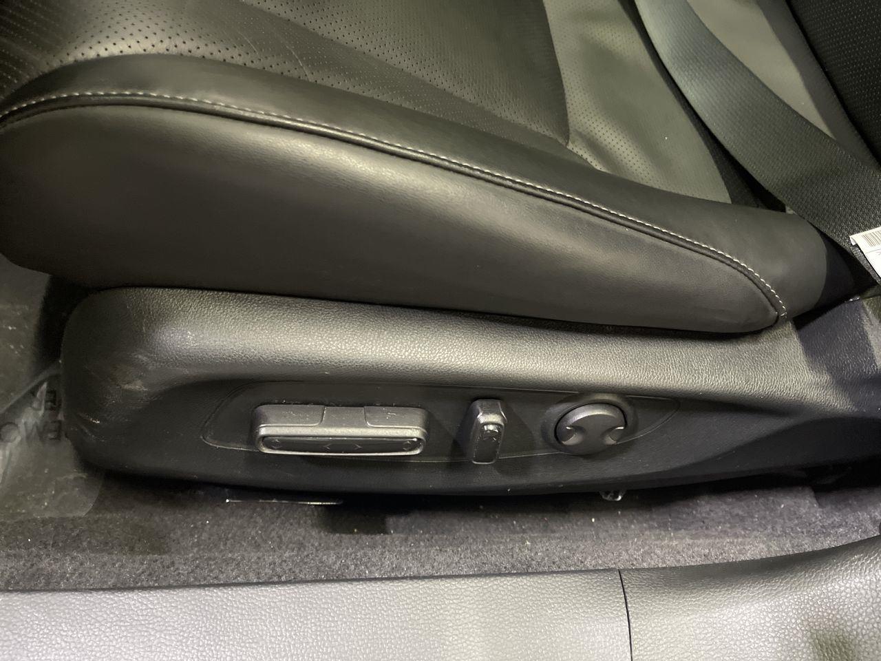 2023 Honda Accord Hybrid EX-L - Platinum White Pearl exterior view 12