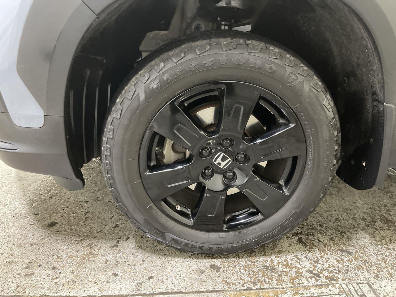 2022 Honda Pilot TrailSport - Sonic Gray Pearl exterior view 10