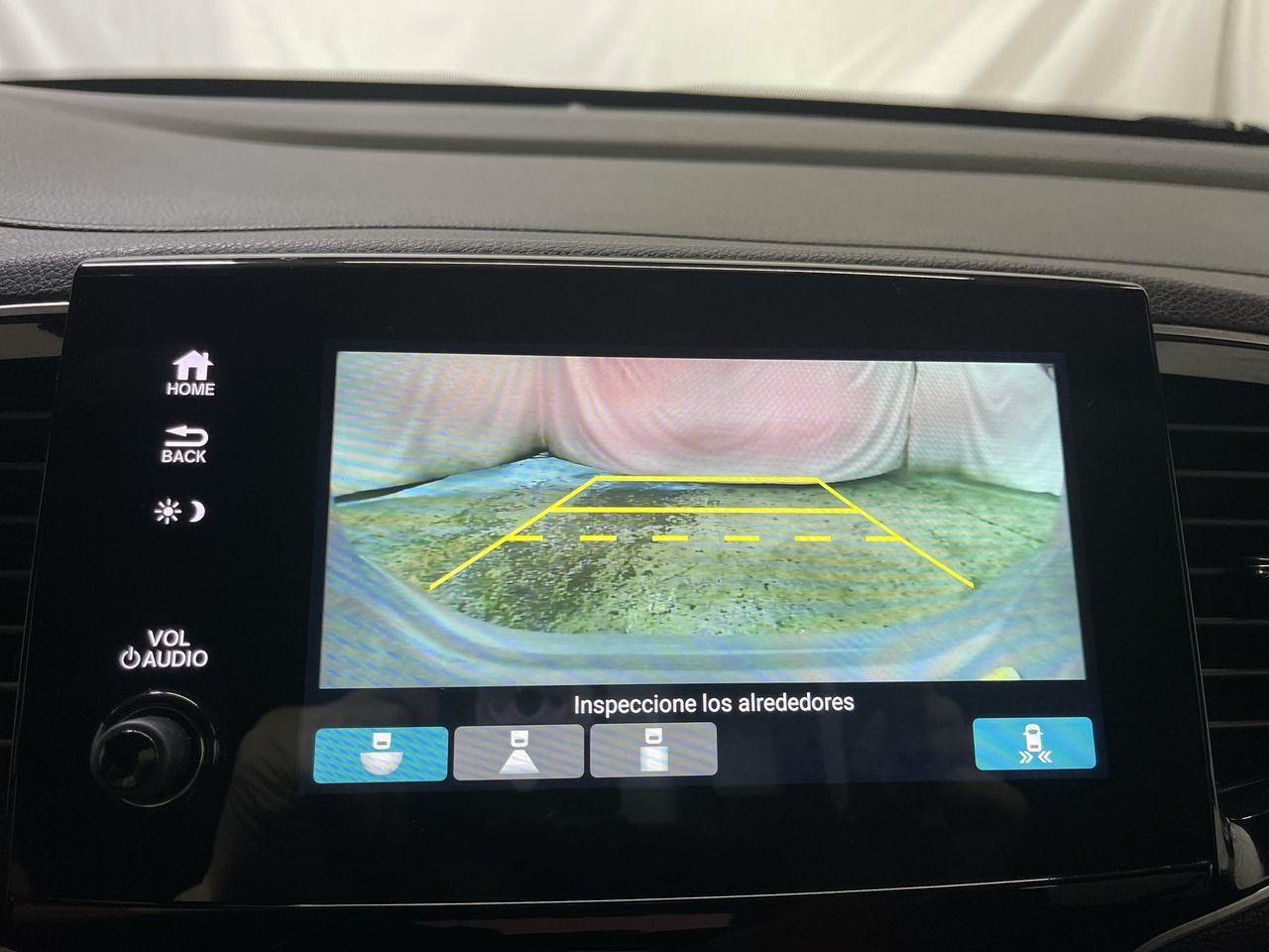 2022 Honda Pilot TrailSport - Sonic Gray Pearl exterior view 17