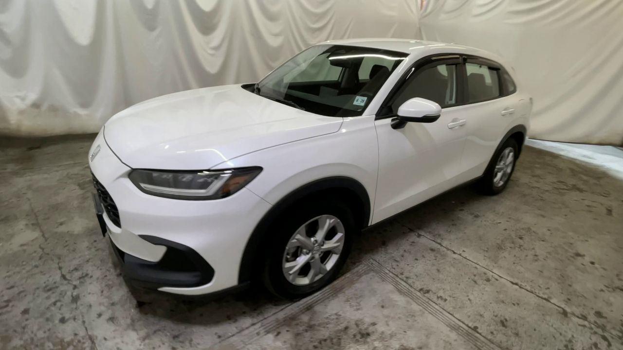 2023 Honda HR-V LX - Platinum White Pearl exterior view 4