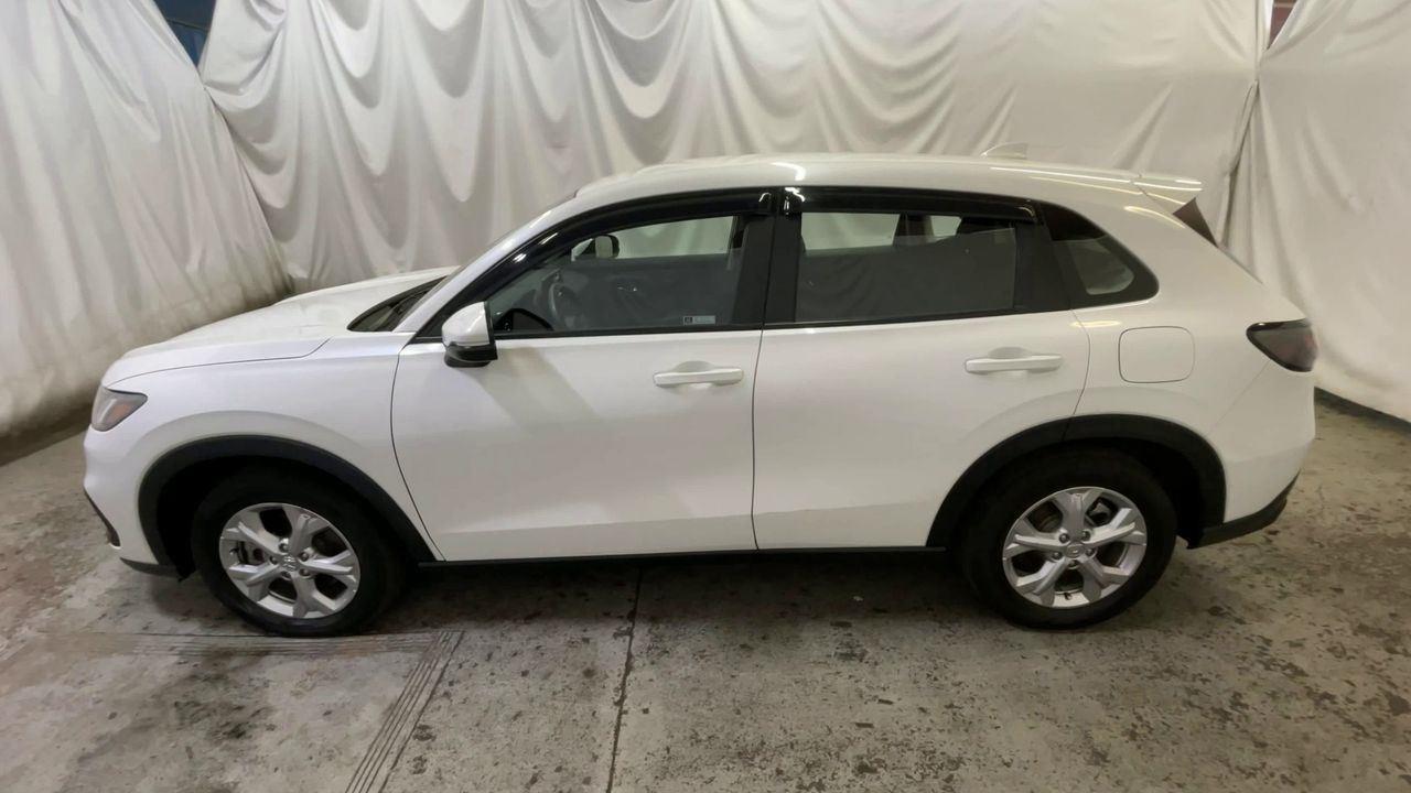 2023 Honda HR-V LX - Platinum White Pearl exterior view 5