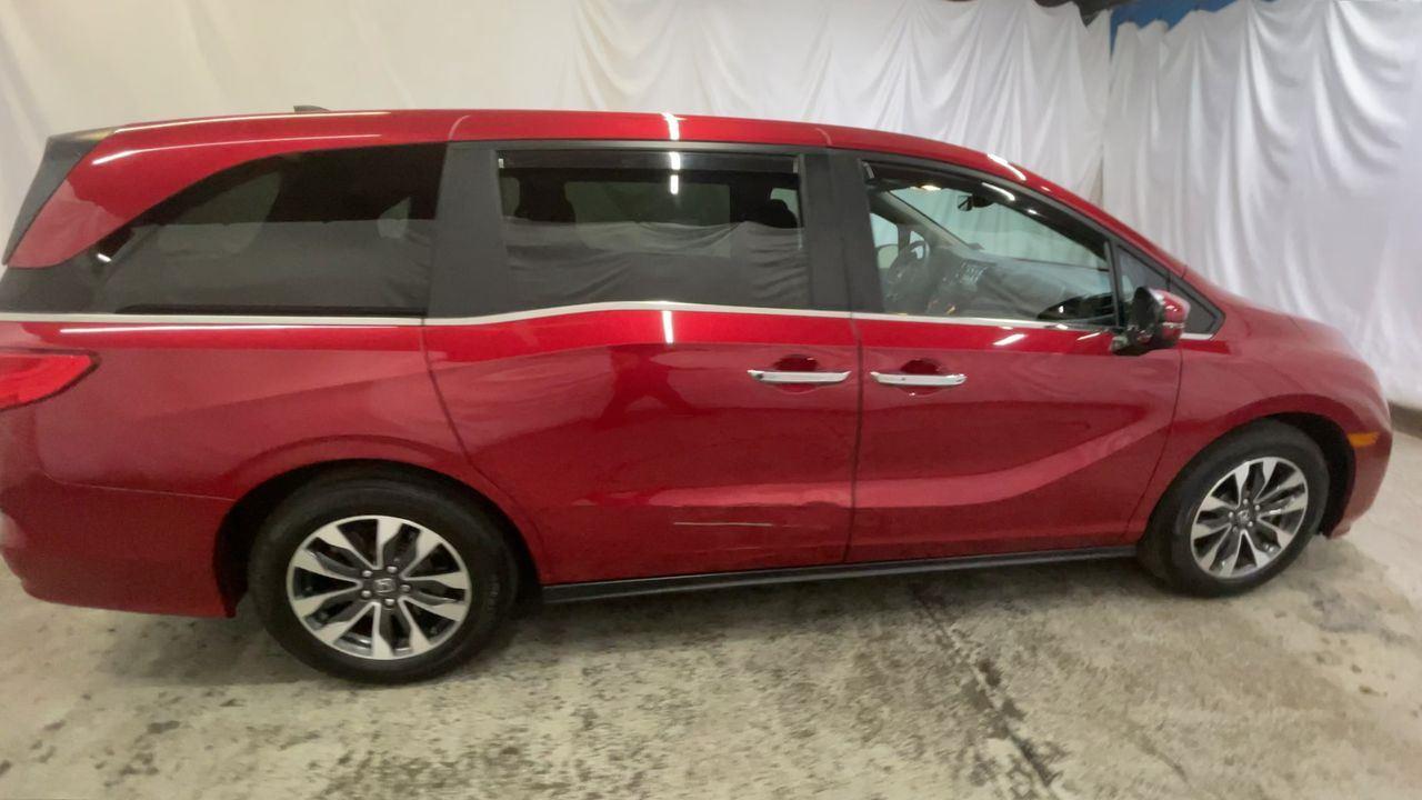 2024 Honda Odyssey EX-L - Radiant Red Metallic II exterior view 9