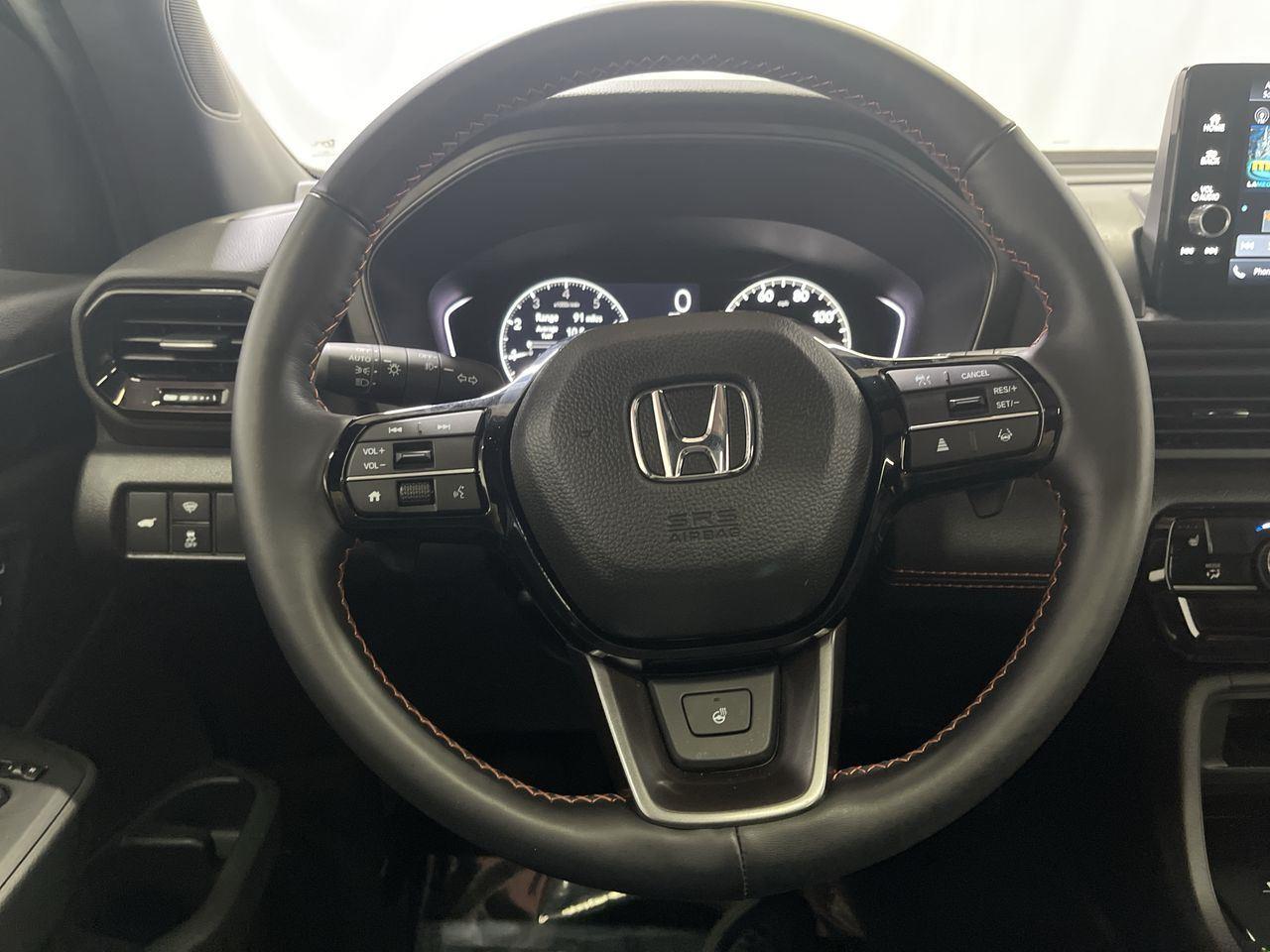 2025 Honda Pilot TrailSport - Lunar Silver Metallic exterior view 14