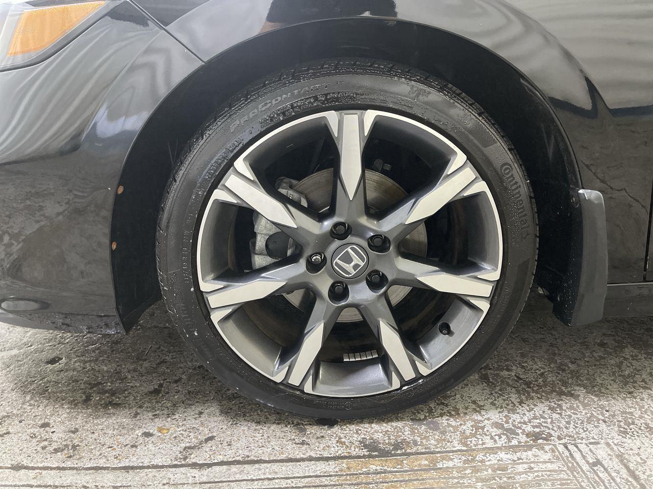 2025 Honda Civic Sedan Hybrid Sport Touring - Crystal Black Pearl exterior view 10