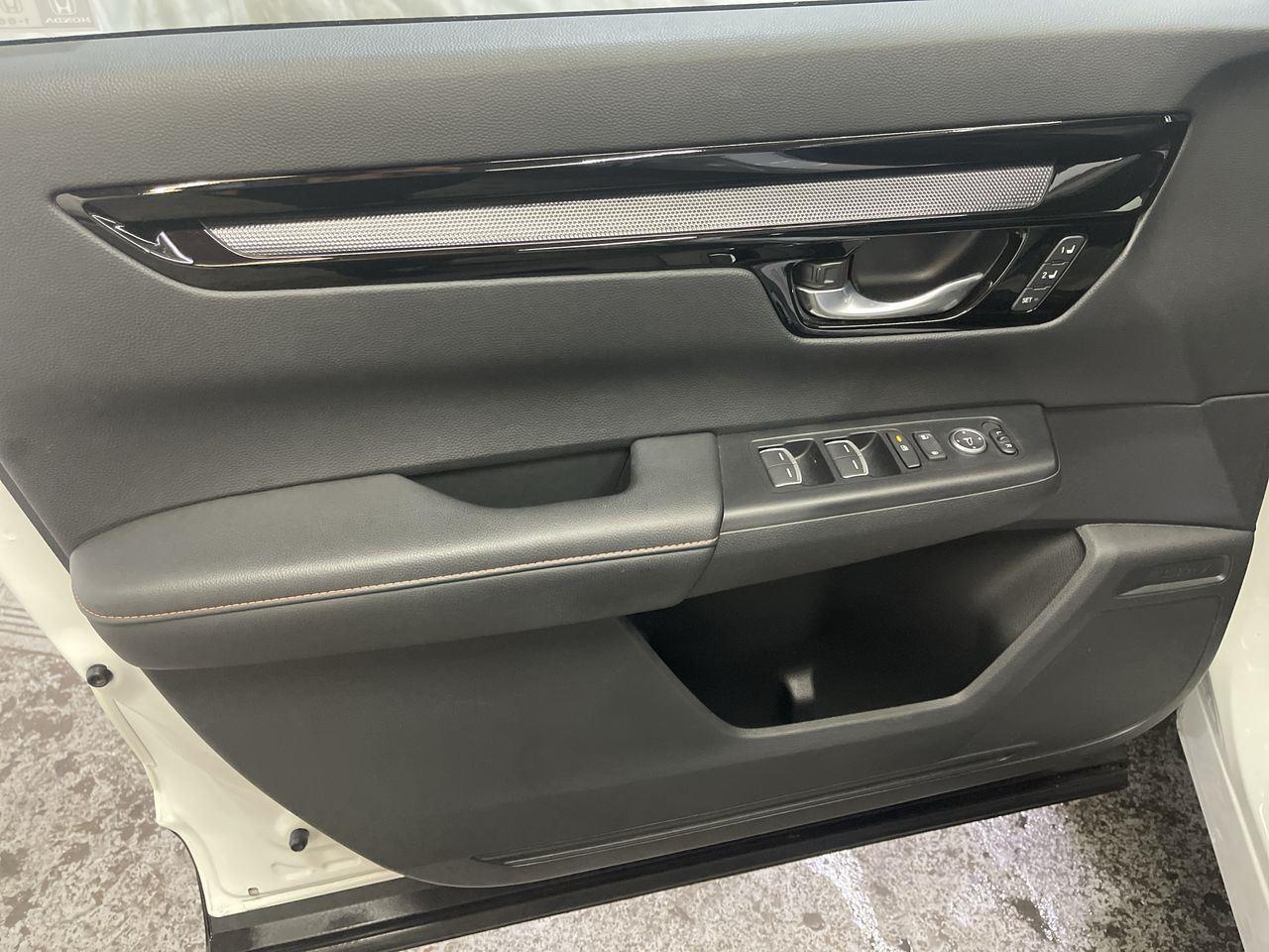 2024 Honda CR-V Hybrid Sport Touring - Platinum White Pearl exterior view 13