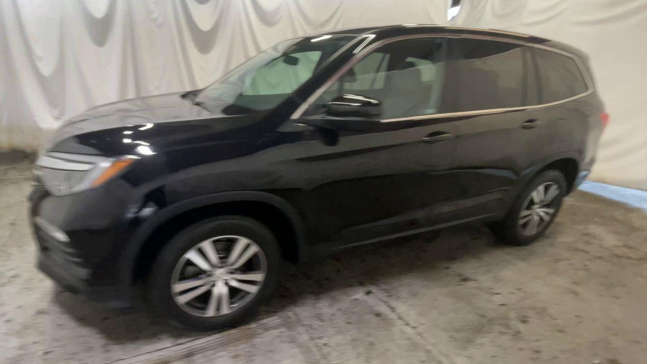 2018 Honda Pilot EX - Crystal Black Pearl exterior view 4