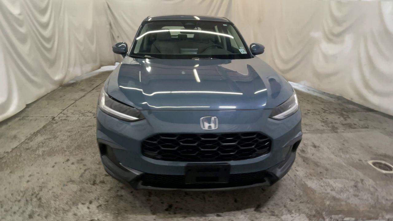 2025 Honda HR-V LX - Nordic Forest Pearl exterior view 3