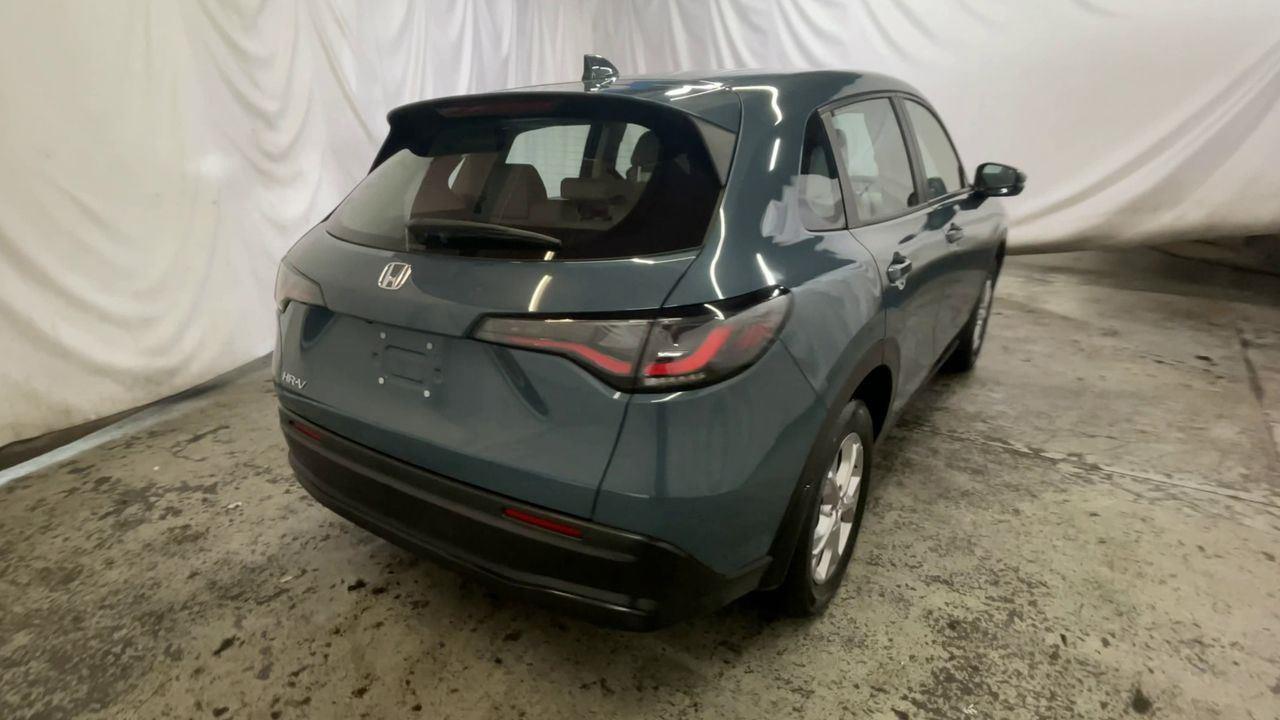 2025 Honda HR-V LX - Nordic Forest Pearl exterior view 8