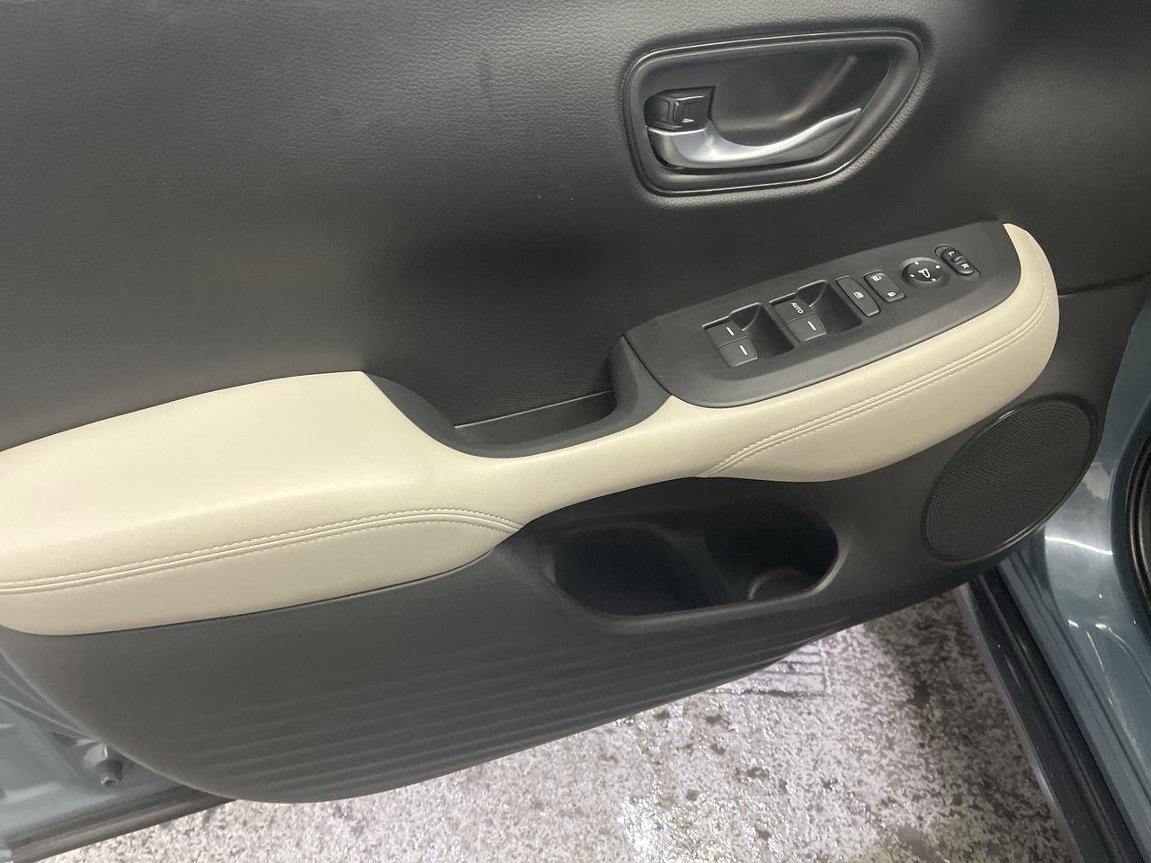 2025 Honda HR-V LX - Nordic Forest Pearl exterior view 13