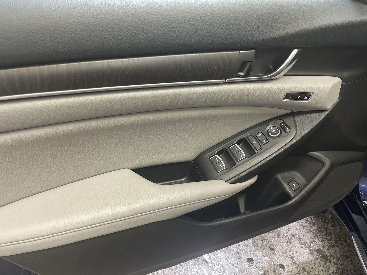 2020 Honda Accord Sedan EX-L - Obsidian Blue Pearl exterior view 13