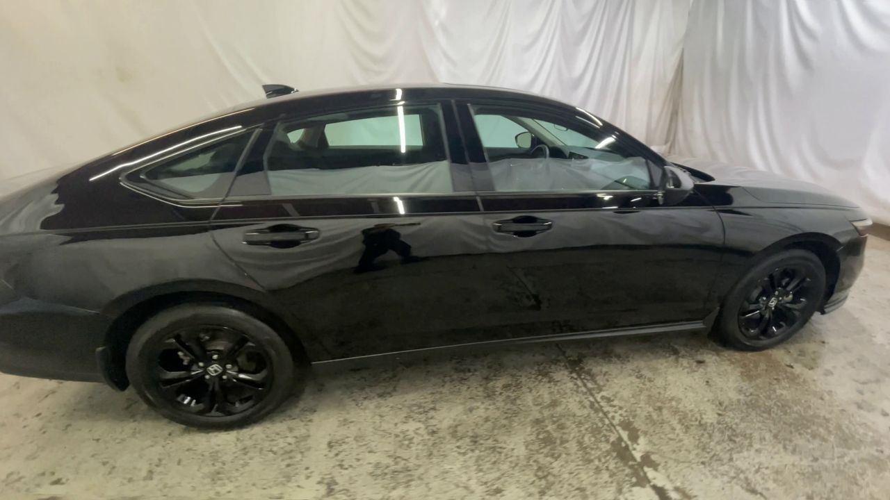 2025 Honda Accord Sedan SE - null exterior view 9