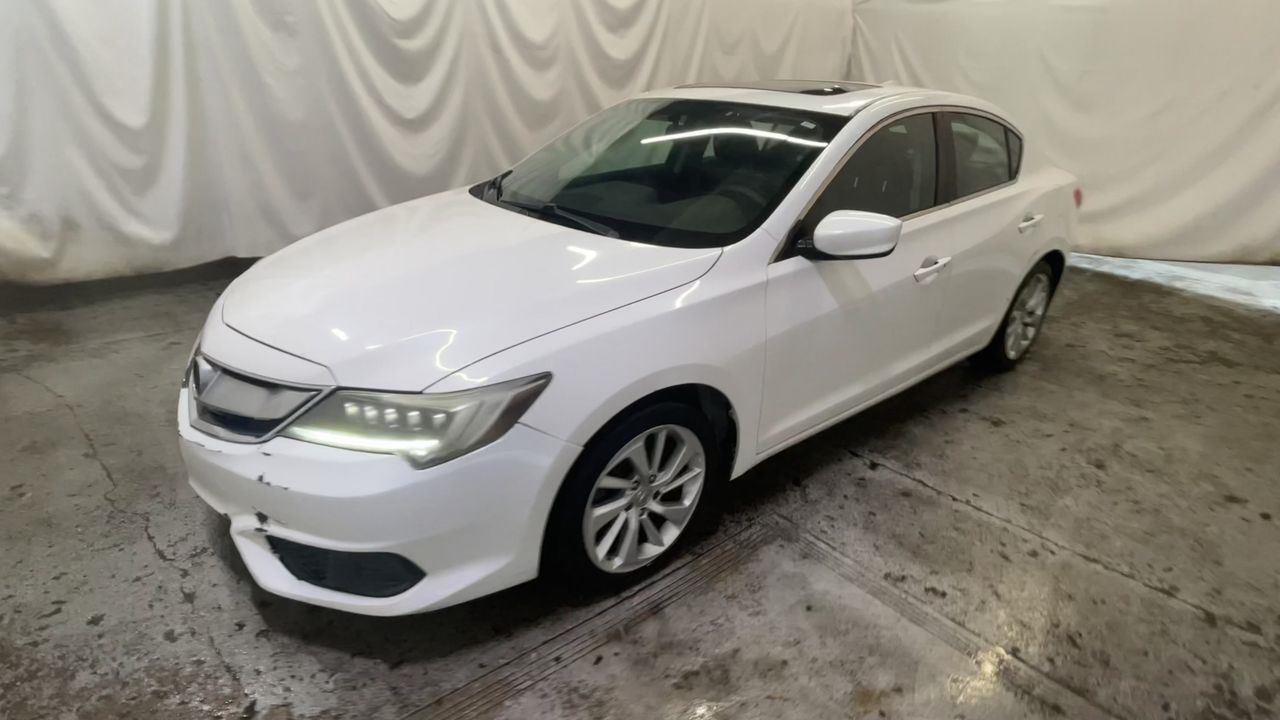 2017 Acura ILX w/AcuraWatch Plus - Bellanova White Pearl exterior view 4