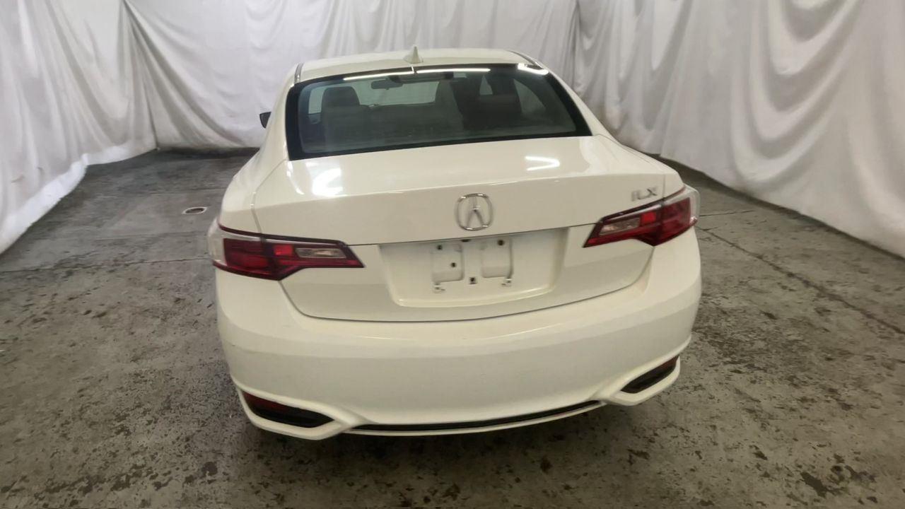 2017 Acura ILX w/AcuraWatch Plus - Bellanova White Pearl exterior view 7