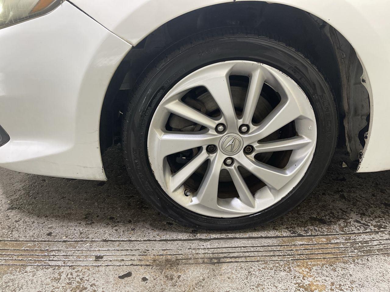 2017 Acura ILX w/AcuraWatch Plus - Bellanova White Pearl exterior view 10