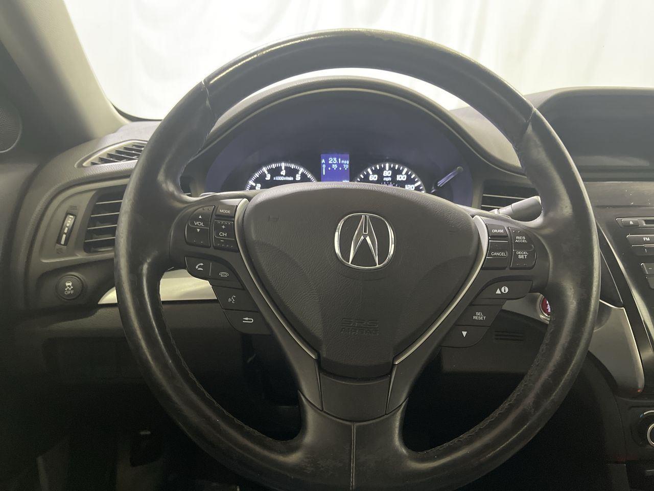 2017 Acura ILX w/AcuraWatch Plus - Bellanova White Pearl exterior view 14