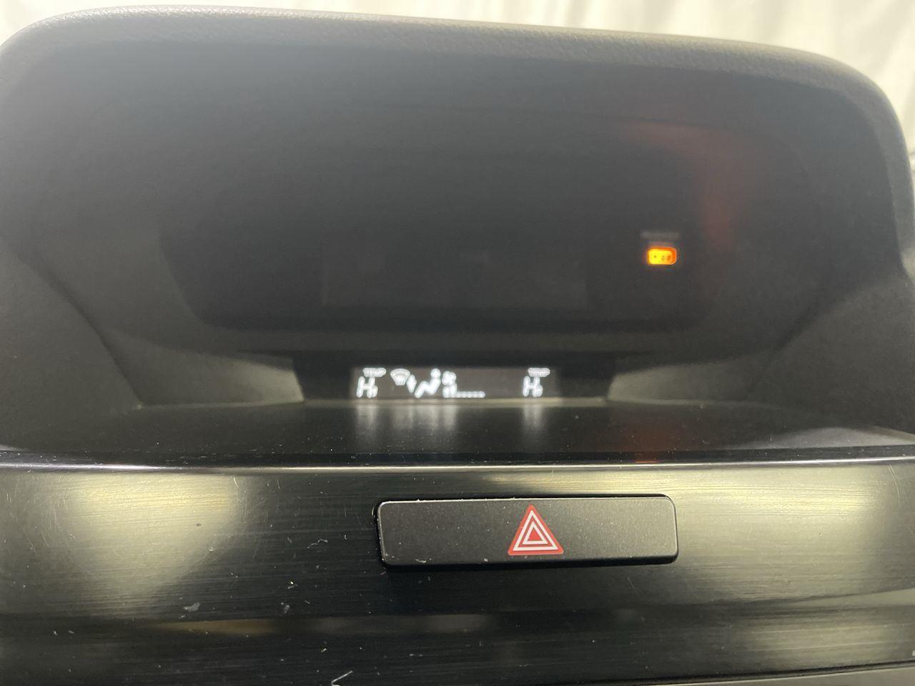 2017 Acura ILX w/AcuraWatch Plus - Bellanova White Pearl exterior view 17