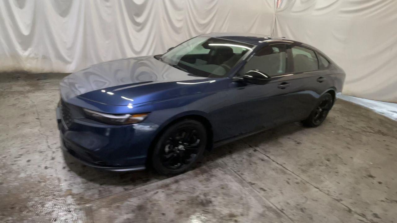 2025 Honda Accord Sedan SE - Canyon River Blue Metallic exterior view 4