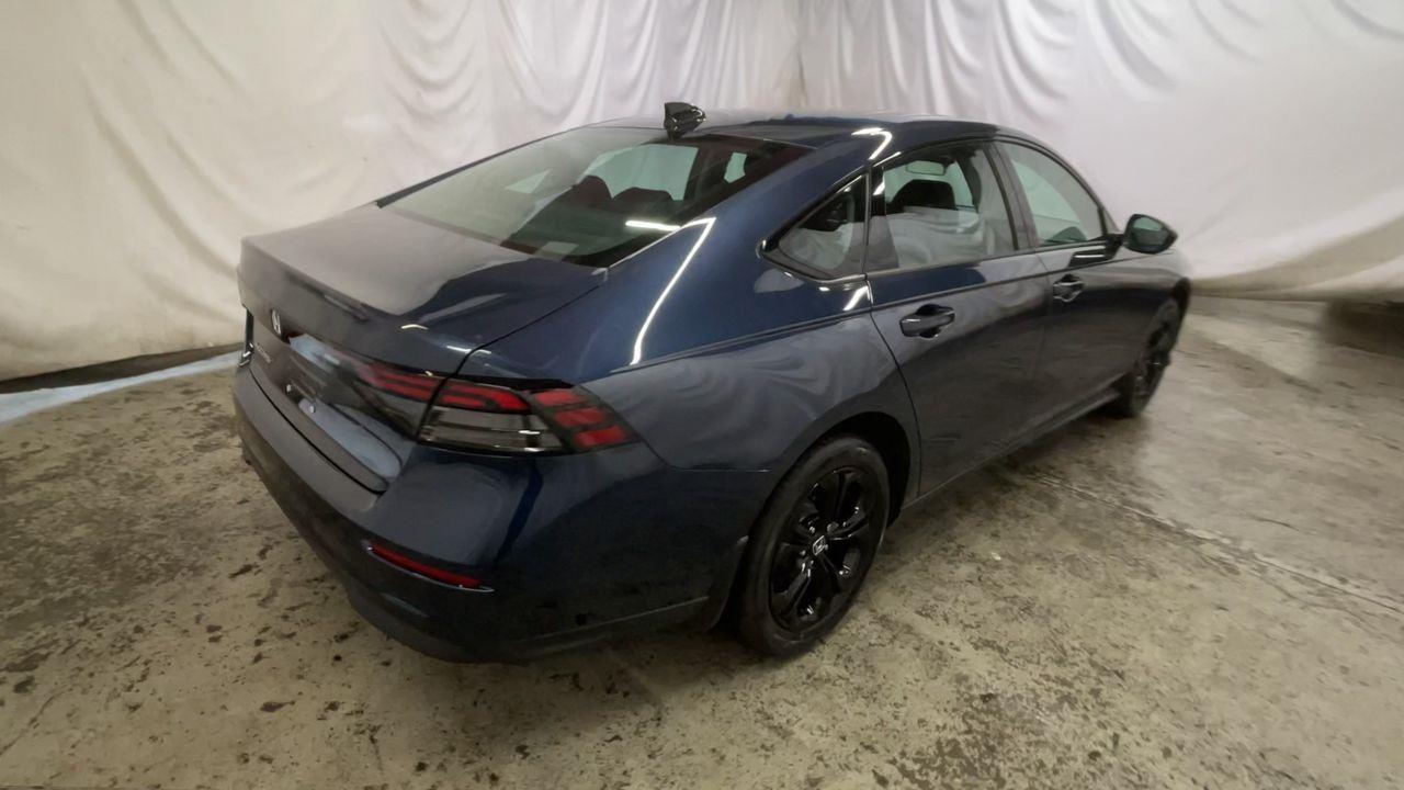 2025 Honda Accord Sedan SE - Canyon River Blue Metallic exterior view 8