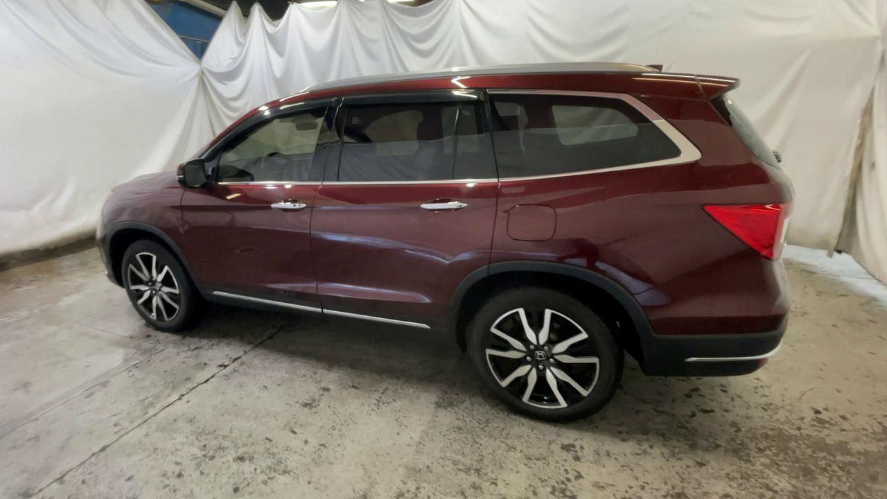 2022 Honda Pilot Touring 7-Passenger - Deep Scarlet Pearl exterior view 6