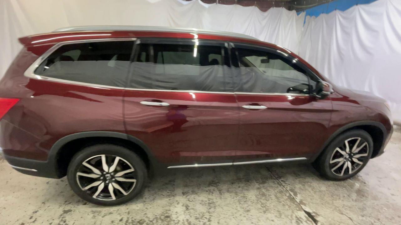 2022 Honda Pilot Touring 7-Passenger - Deep Scarlet Pearl exterior view 9