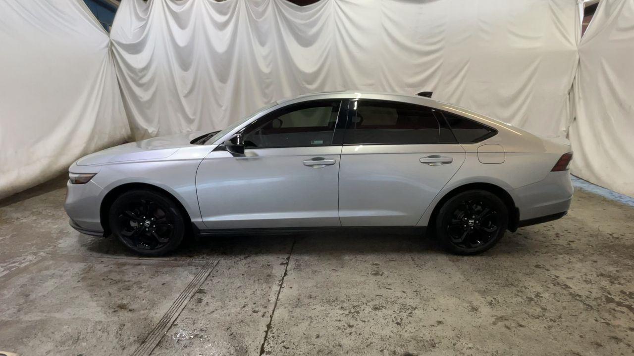 2025 Honda Accord Sedan SE - Meteorite Gray Metallic exterior view 5