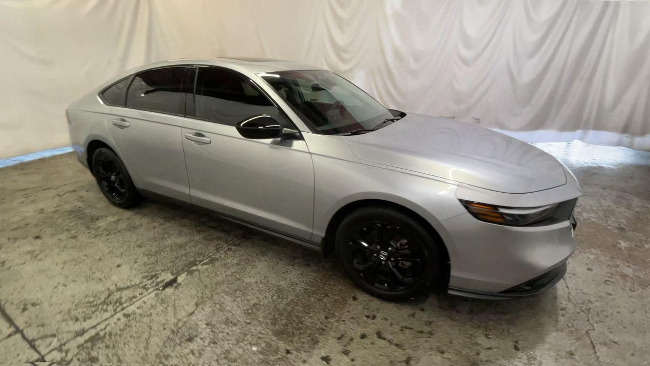 2025 Honda Accord Sedan SE - Meteorite Gray Metallic exterior view 2