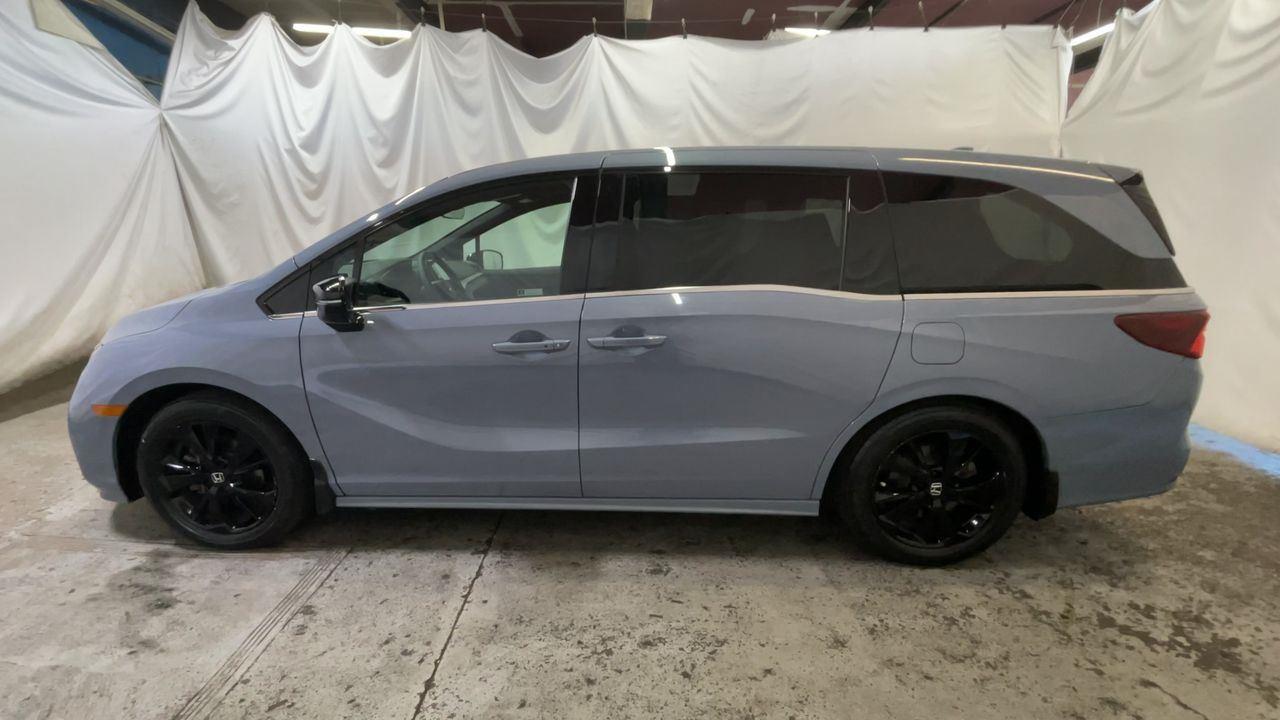 2023 Honda Odyssey Sport - Sonic Gray Pearl exterior view 5